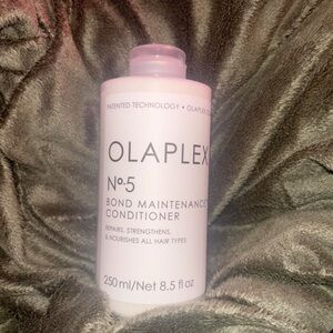 OLAPLEX No.5 Bond Maintenance Conditioner